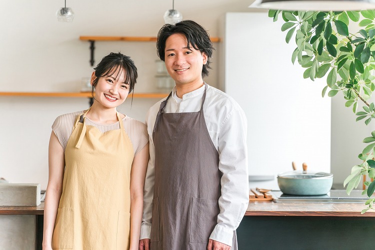 マイホームにいる夫婦