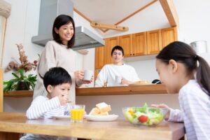 一条工務店のL型キッチン解説|I型やII型との違い・他社比較・評判