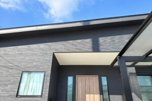 ヘーベルハウスの玄関は置き配に対応可能で防犯性も優れていた